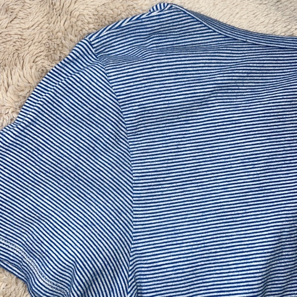 Abercrombie V-neck - Picture 5 of 5